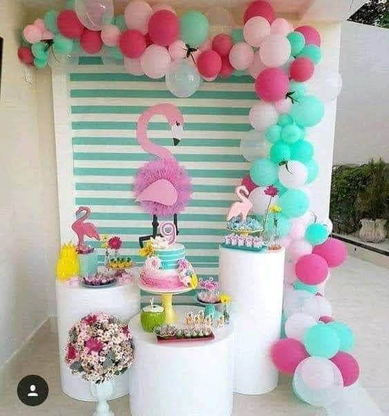 Tropical Flamingo Birthday Party Décor